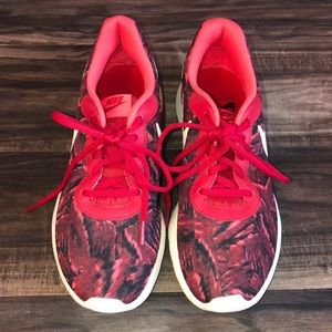 Nike women’s shoes size 8